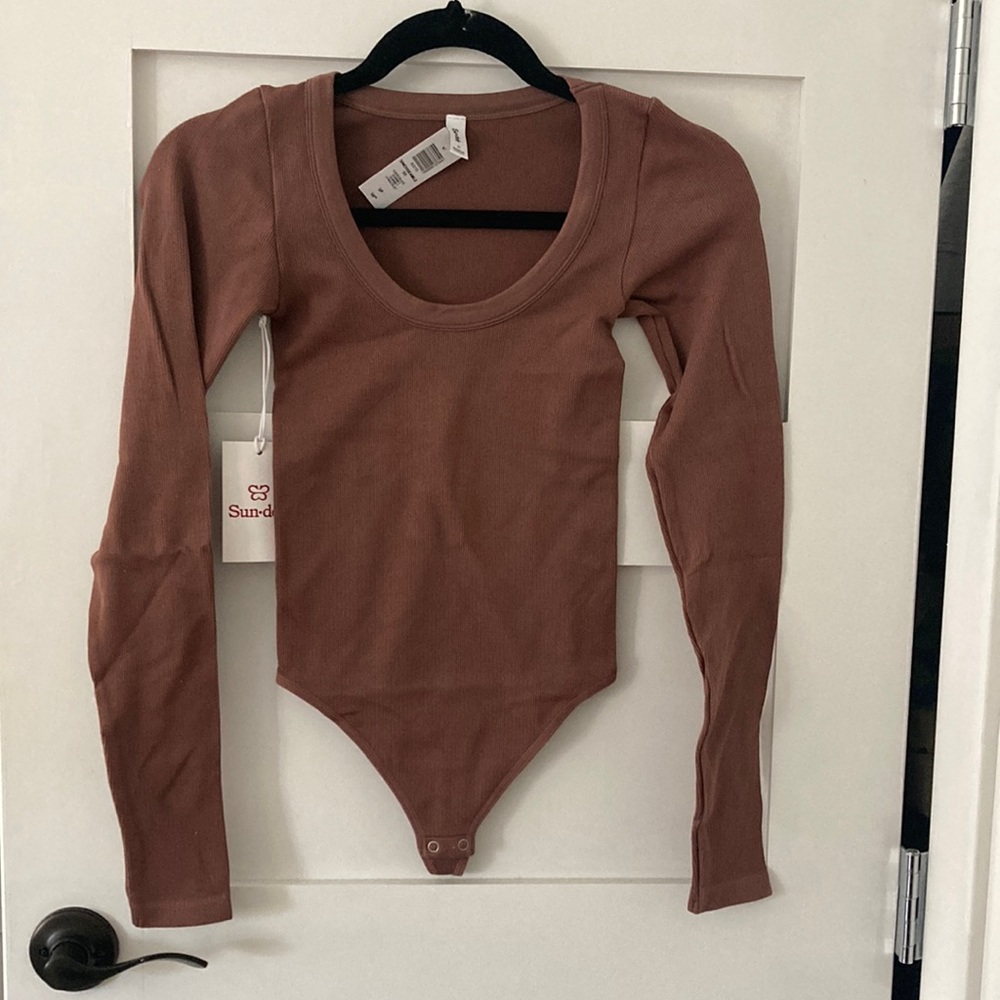 Aritizia body suit (new with tags)